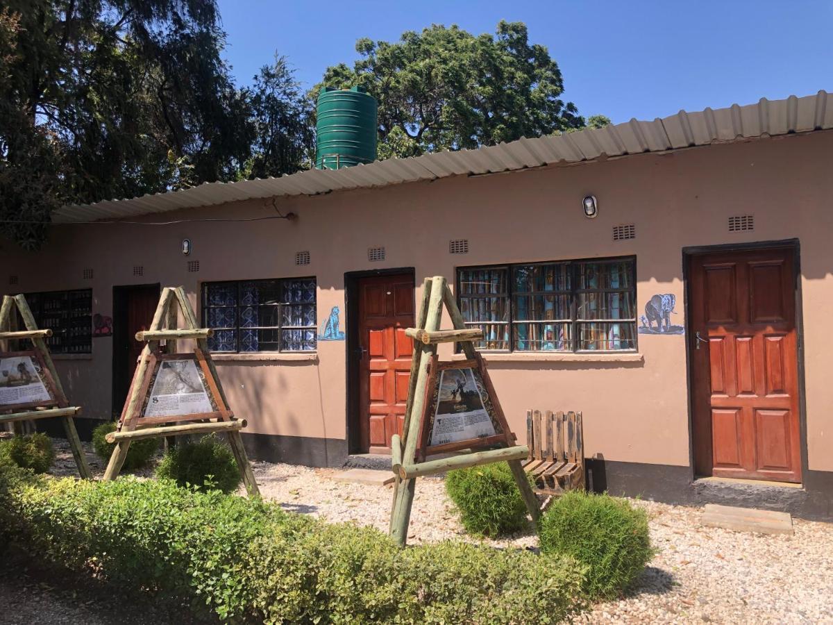 Lusaka Backpackers Hostel Exterior photo